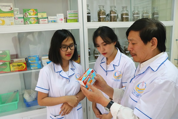 Chương trình tập huấn an toàn y tế phòng chống các bệnh lây nhiễm qua đường máu và dịch sinh học tại cơ sở thẩm mỹ